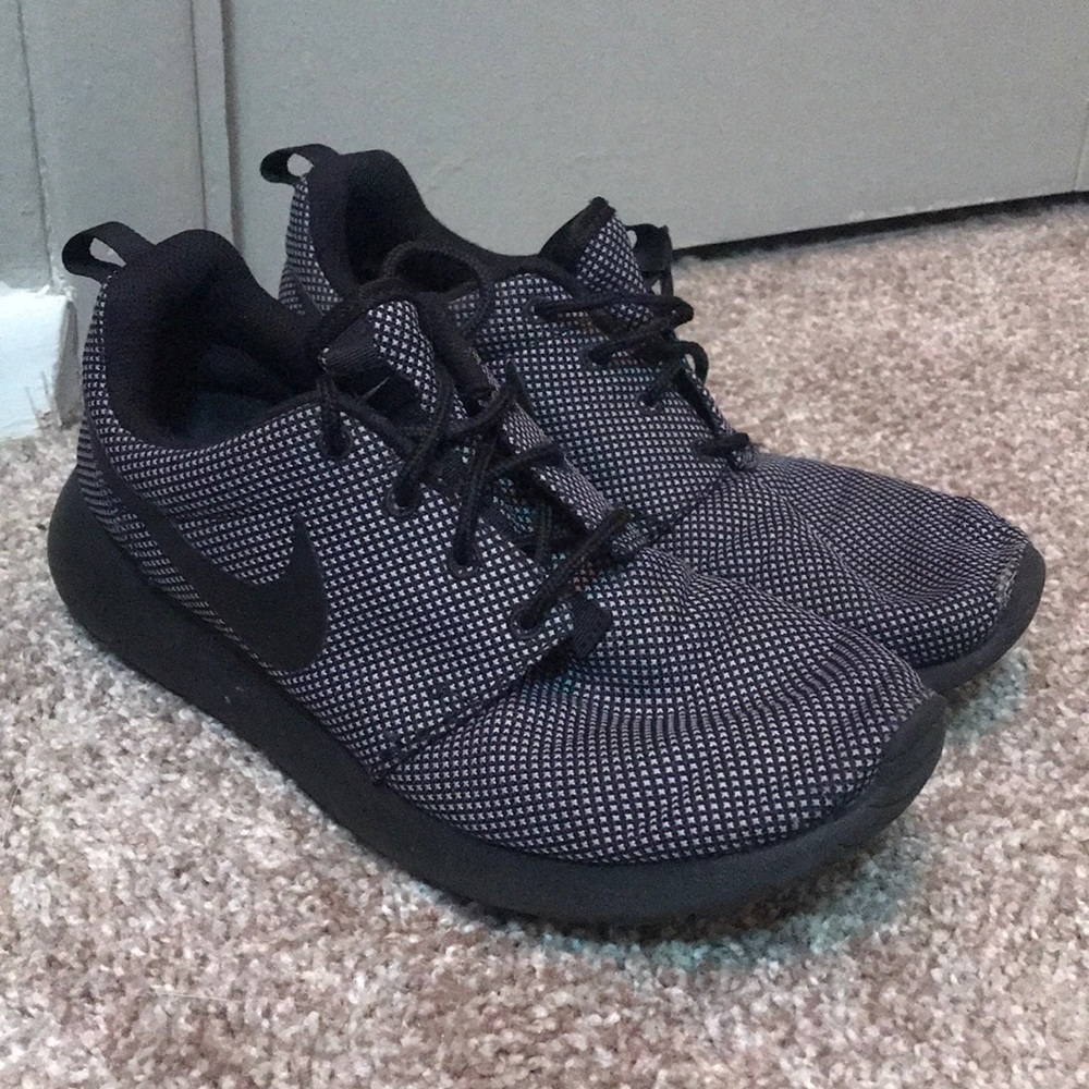 Women’s Nike Roshe Shoes
